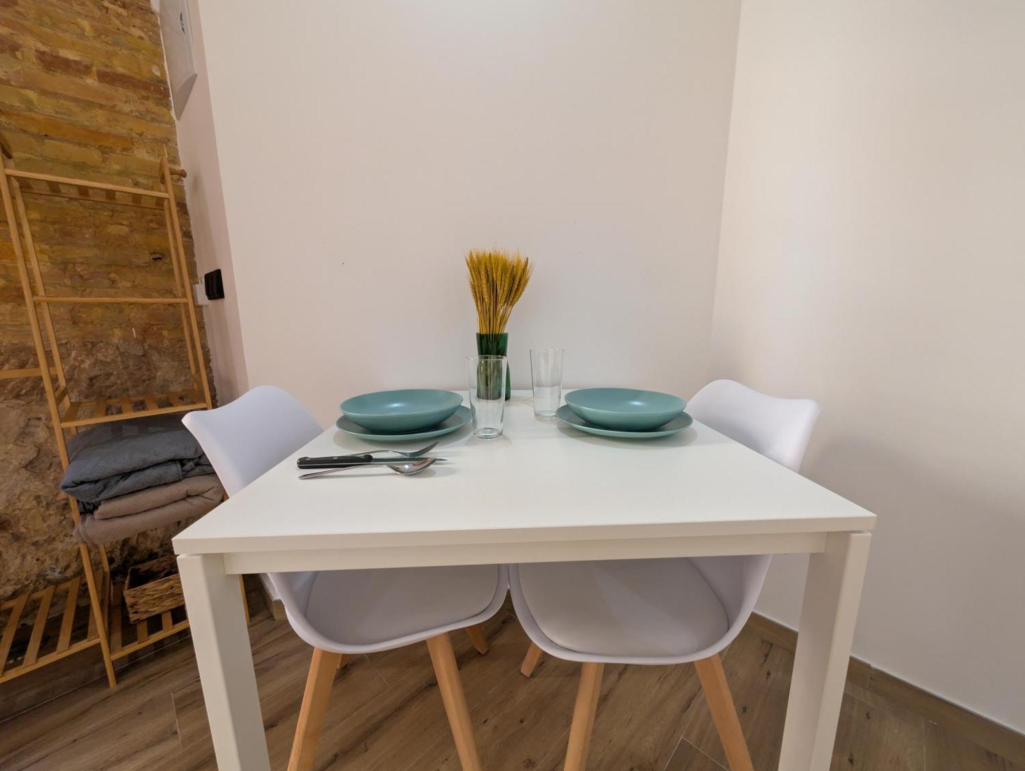 Las Arenas Suites 2 Playa Valencia Luaran gambar