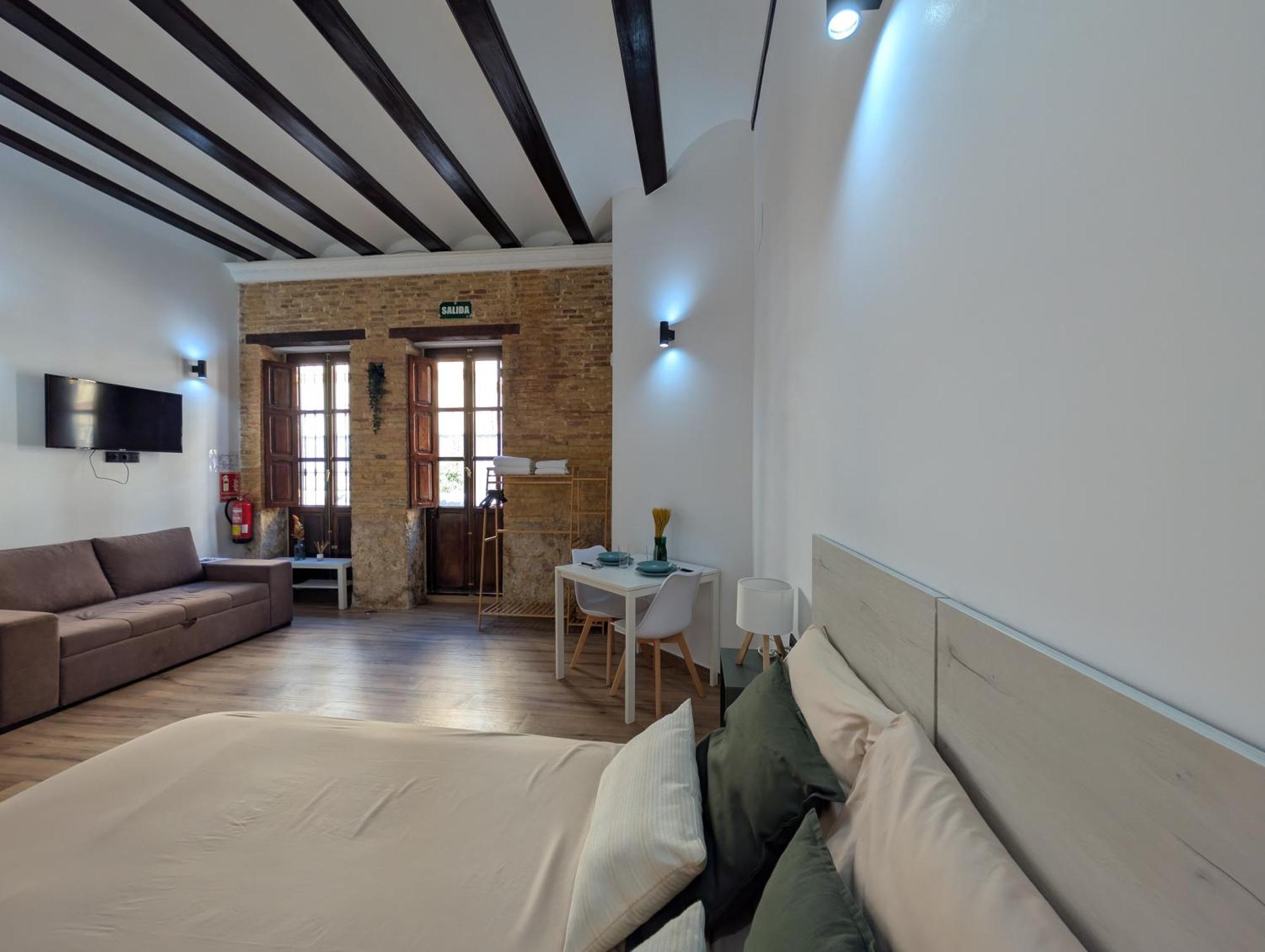 Las Arenas Suites 2 Playa Valencia Luaran gambar